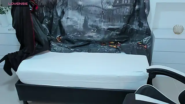 candy summer28 online show from 10/31/25, 07:32