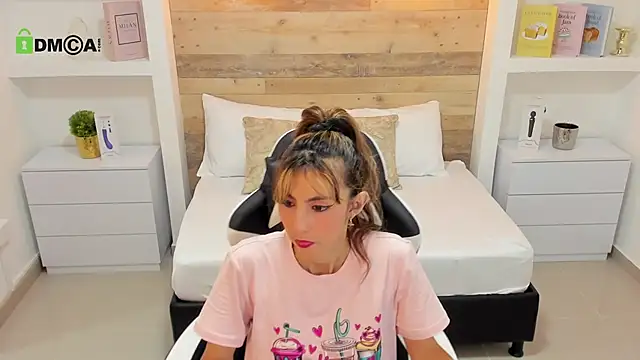 candy summer28 online show from 10/07/25, 07:15