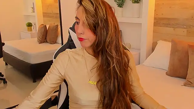 candy summer28 online show from 11/12/25, 07:18