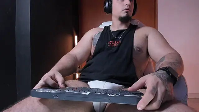 kingbear777 online show from 03/04/26, 01:02