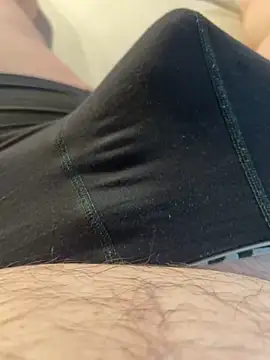 Snapshot of henes188 chatting on 12/07/24, 02:08 henes188 online show from 12/07/24, 02:08