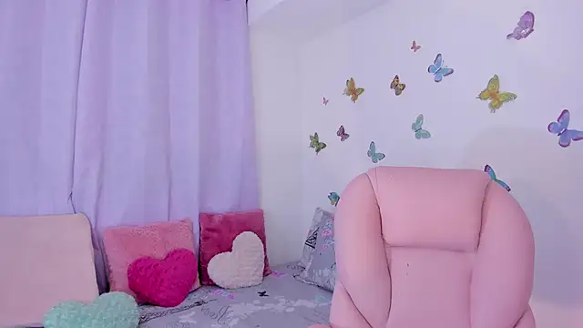 Snapshot of _Arianna08_ chatting on 02/03/25, 05:07 Arianna08 online show from 02/03/25, 05:07