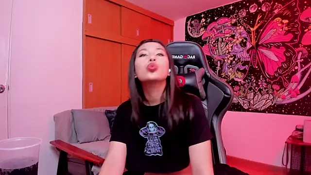 Snapshot of aciddollhell chatting on 02/07/26, 01:13 aciddollhell online show from 02/07/26, 01:13