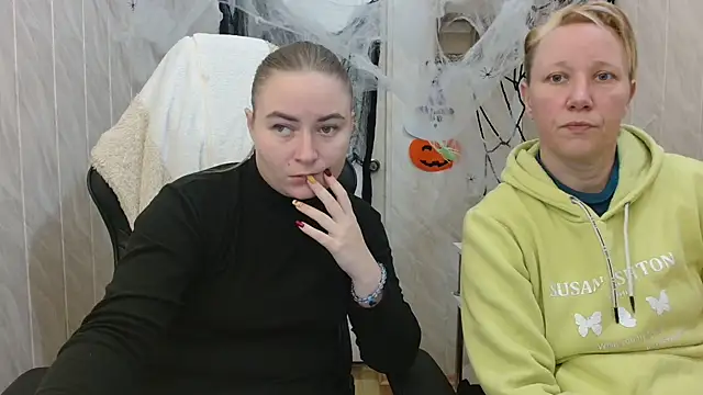 ElenaMaeer online show from 11/01/25, 09:14