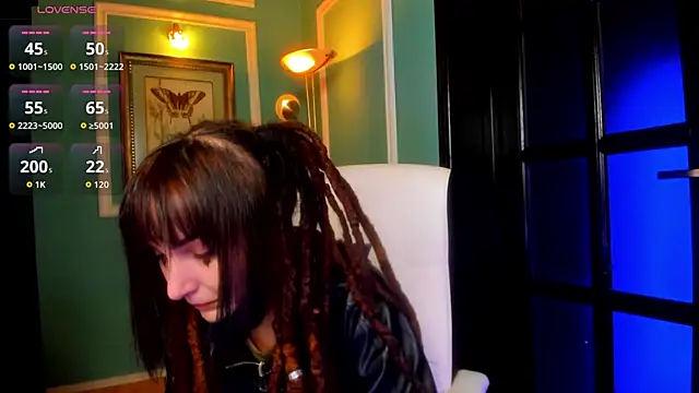 1Munique online show from 11/16/25, 03:39