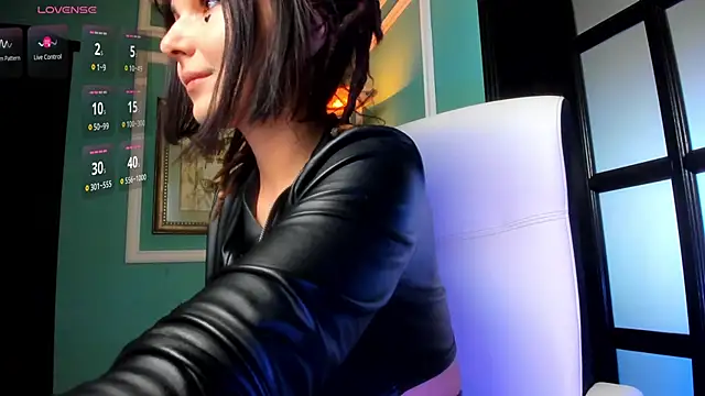 1Munique online show from 10/25/25, 10:58