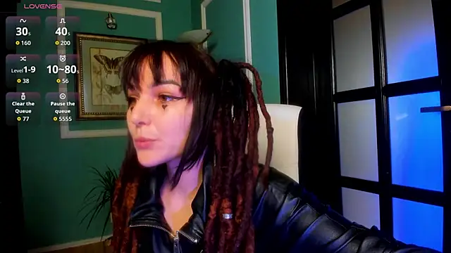 1Munique online show from 11/17/25, 10:41