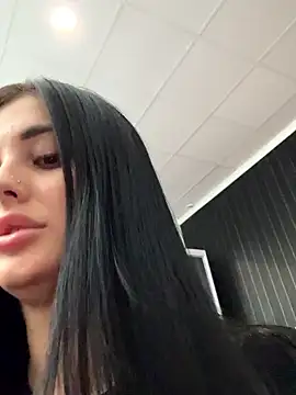 SophiaVilner online show from 11/11/25, 06:03