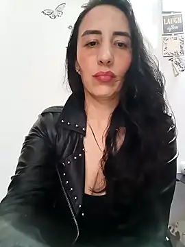 Snapshot of christine-x chatting on 02/27/26, 10:31 christine-x online show from 02/27/26, 10:31