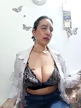 christine-x online show from 11/07/25, 10:13