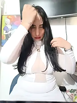 christine-x online show from 04/01/26, 12:06