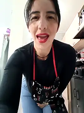 christine-x online show from 05/06/26, 10:25