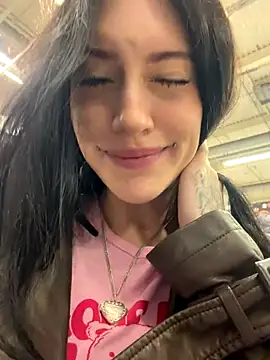 Melissa crazy online show from 12/01/25, 04:19