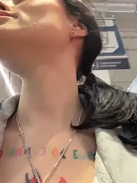 Melissa crazy online show from 11/07/25, 03:38