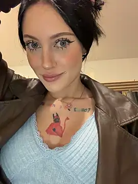 Melissa crazy online show from 04/16/26, 04:41