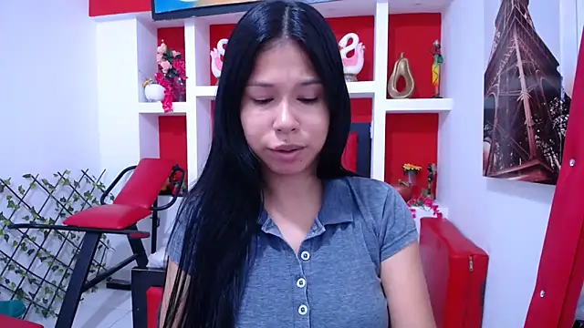 Letty Plugxo online show from 10/22/25, 12:26