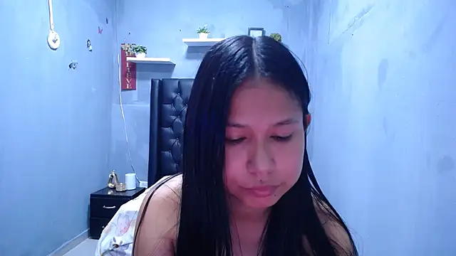 Letty Plugxo online show from 04/30/26, 08:57