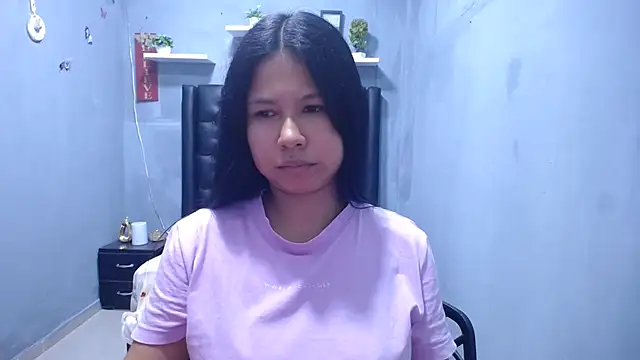 Letty Plugxo online show from 03/18/26, 02:41