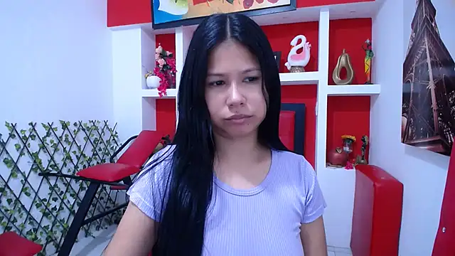 Letty Plugxo online show from 12/15/25, 01:50