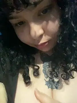 Snapshot of Kimberliprivv chatting on 06/12/26, 01:14 Kimberliprivv online show from 06/12/26, 01:14