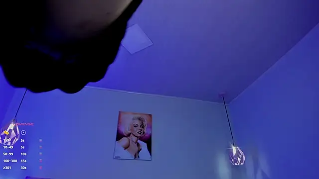 ScarletGV online show from 10/28/25, 05:08