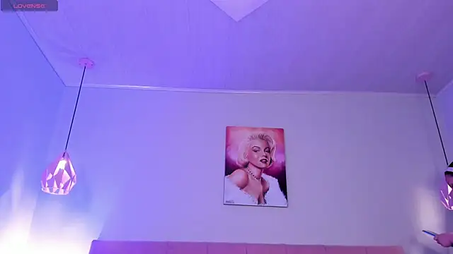 ScarletGV online show from 11/03/25, 05:12