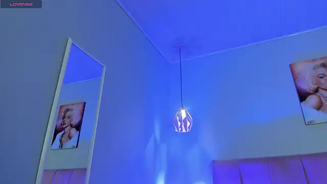 ScarletGV online show from 03/23/26, 08:36