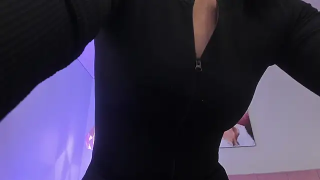 Snapshot of ScarletGV chatting on 01/07/26, 05:34 ScarletGV online show from 01/07/26, 05:34