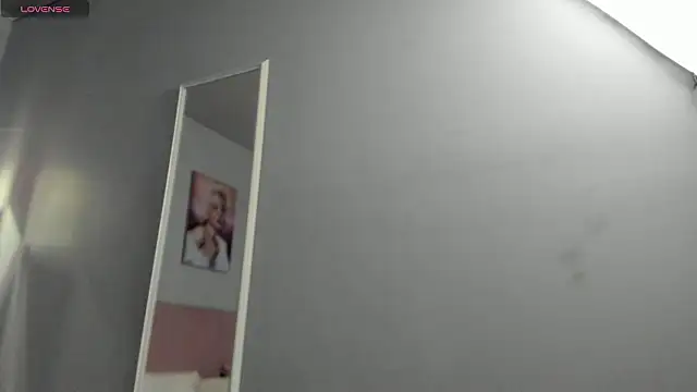 Snapshot of ScarletGV chatting on 02/21/26, 05:42 ScarletGV online show from 02/21/26, 05:42