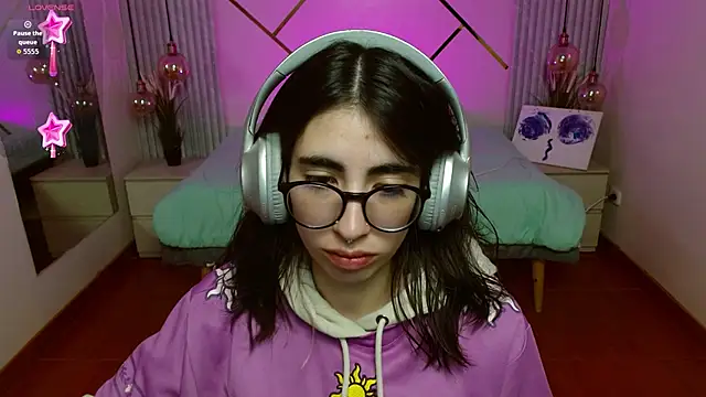 LenaRoses online show from 01/31/26, 08:07