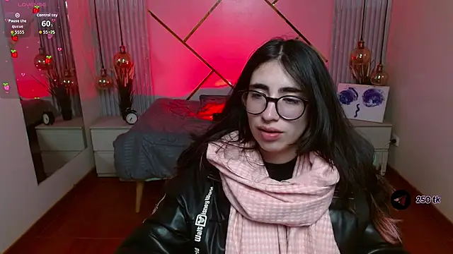 LenaRoses online show from 06/18/26, 08:36