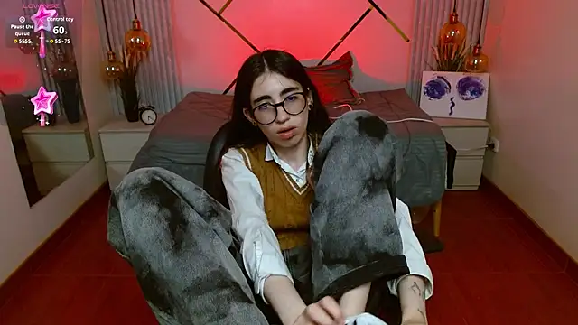 LenaRoses online show from 04/13/26, 08:13