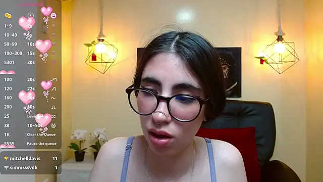Snapshot of LenaRoses chatting on 12/06/24, 12:07 LenaRoses online show from 12/06/24, 12:07