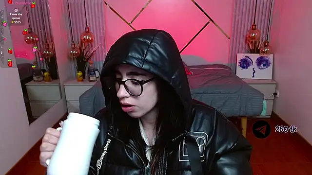 LenaRoses online show from 07/11/26, 08:31