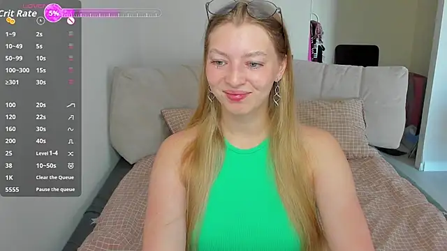 Snapshot of Drive-Crazy- chatting on 06/15/26, 06:02 Drive-Crazy- online show from 06/15/26, 06:02