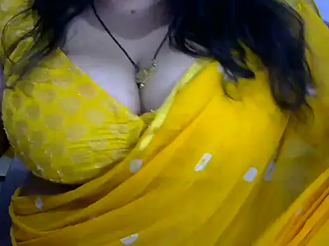 Snapshot of dramebaz_queen chatting on 06/02/26, 07:03 dramebaz queen online show from 06/02/26, 07:03