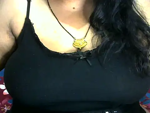 Snapshot of dramebaz_queen chatting on 06/27/26, 06:03 dramebaz queen online show from 06/27/26, 06:03
