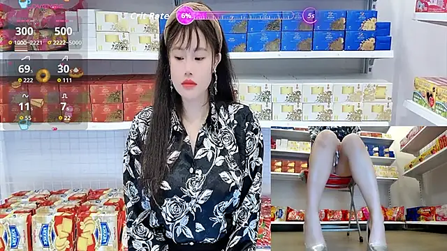 Snapshot of _7Eleven_ chatting on 06/18/26, 01:16 7Eleven online show from 06/18/26, 01:16