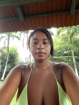 HanaThompson online show from 03/18/25, 03:12