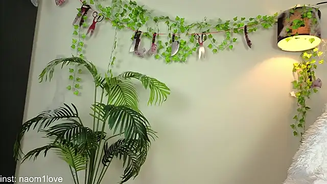 Naomi Girly online show from 10/31/25, 03:08