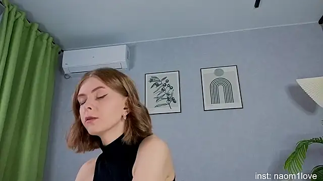 Snapshot of Naomi_Girly chatting on 07/10/26, 06:30 Naomi Girly online show from 07/10/26, 06:30