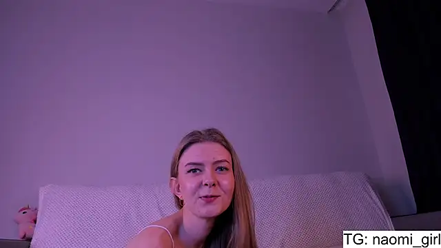 Snapshot of Naomi_Girly chatting on 02/10/25, 06:20 Naomi Girly online show from 02/10/25, 06:20
