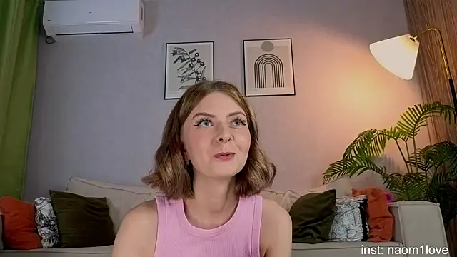Snapshot of Naomi_Girly chatting on 06/26/26, 06:36 Naomi Girly online show from 06/26/26, 06:36