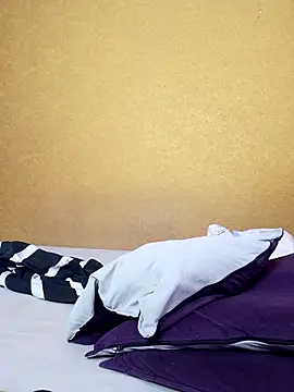 Liluboobs online show from 03/18/26, 06:05