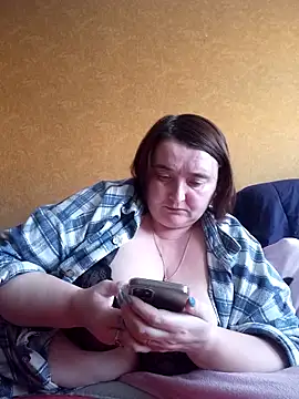 Snapshot of Liluboobs chatting on 02/03/26, 06:33 Liluboobs online show from 02/03/26, 06:33