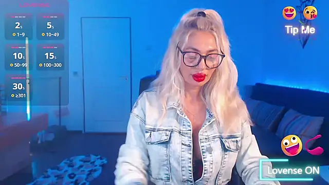 beauty chl0e online show from 11/22/25, 07:02