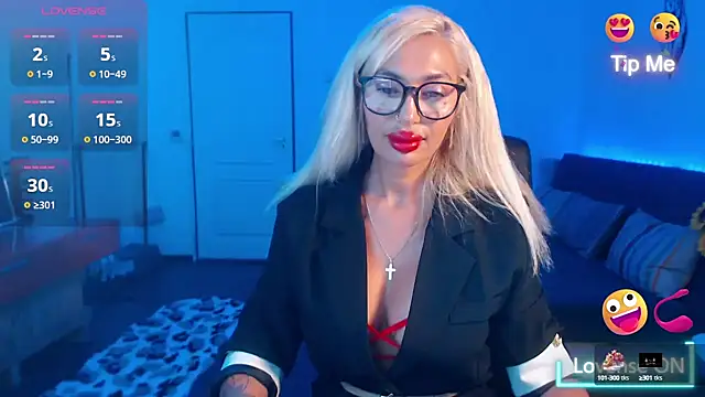 beauty chl0e online show from 10/07/25, 07:26