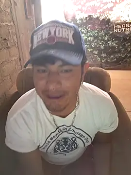 GusssHOT online show from 05/27/26, 06:48