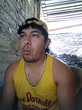 GusssHOT online show from 04/11/26, 03:49