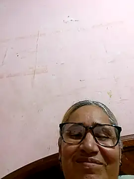 Snapshot of _candi chatting on 10/30/25, 03:16 candi online show from 10/30/25, 03:16